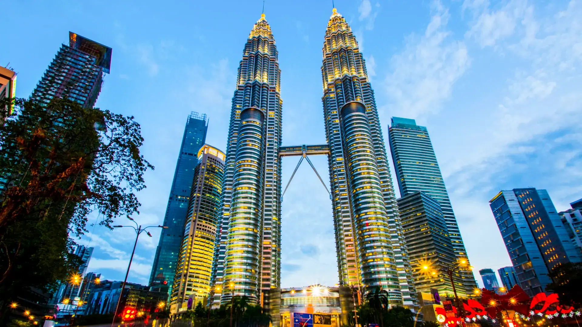 Half Day City Tour & Petronas Twin Towers Entry